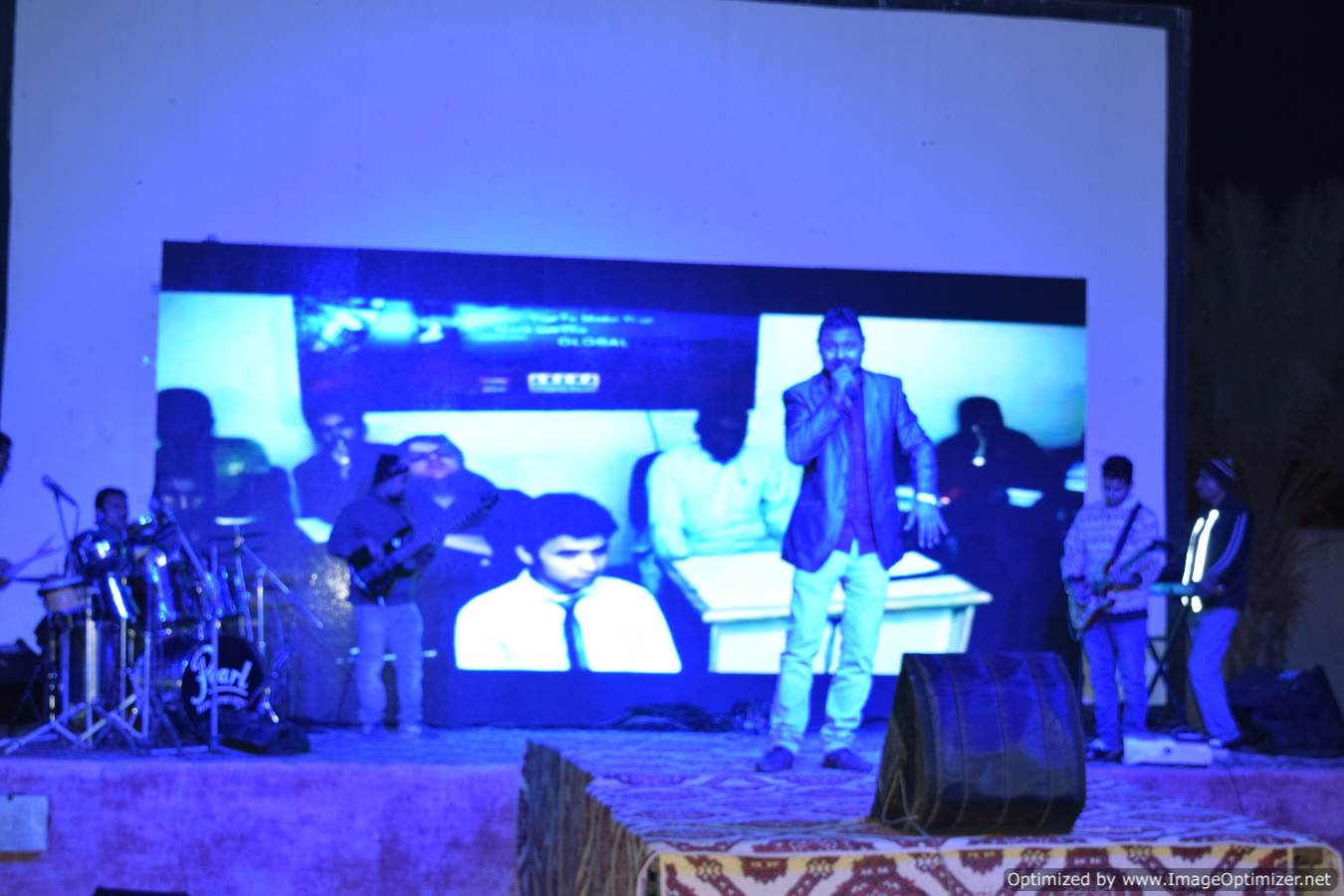 A New Year Evening Party